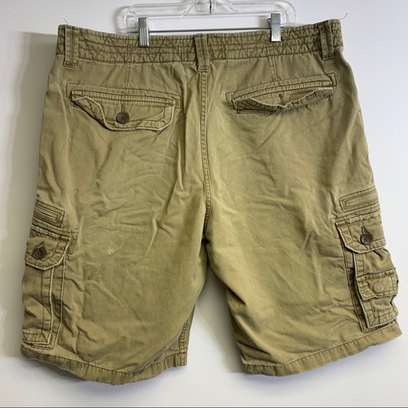 Quicksilver Men’s Cargo Shorts size 36 - Picture 2 of 4